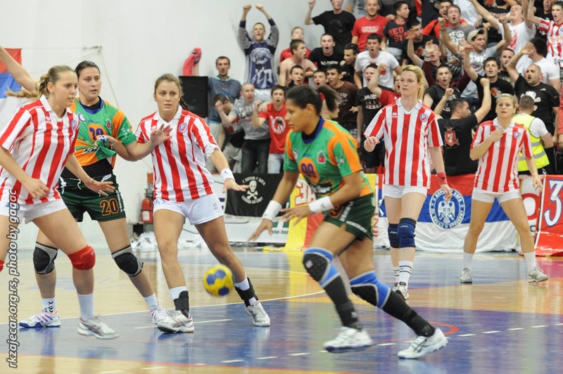 Marta Mange Crvena Zvezda
